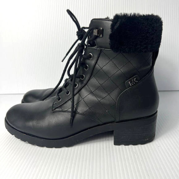 MICHAEL Michael Kors Shoes - Michael Kors Black Leather/Faux Fur Lined Round Toe Lace/Zip Up Combat Boots 8.5
